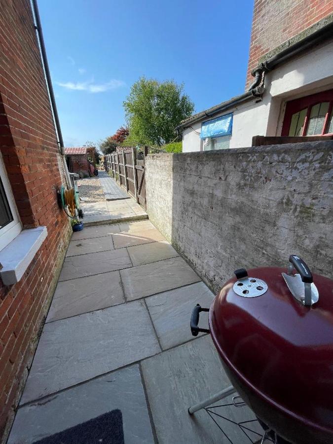 Sea Palling Coastal Terrace Dogs Welcome Optional Hot Tub 빌라 외부 사진